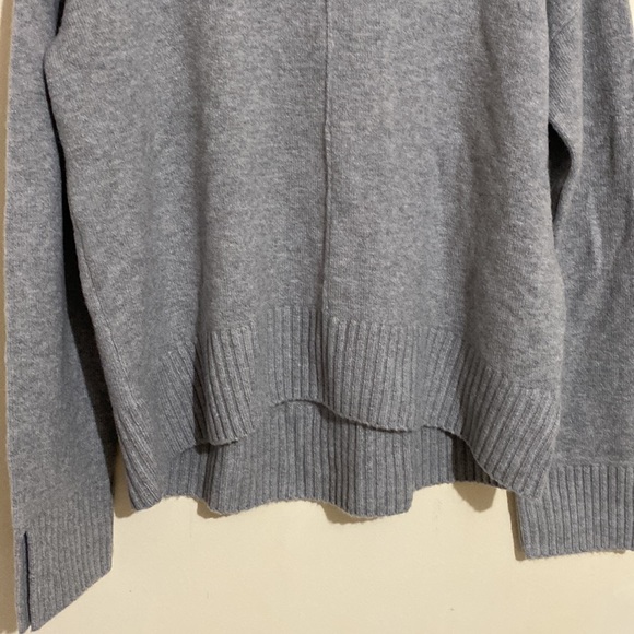 Nordstrom Grey Heather Turtle Neck Sweater Size M - Picture 5 of 12